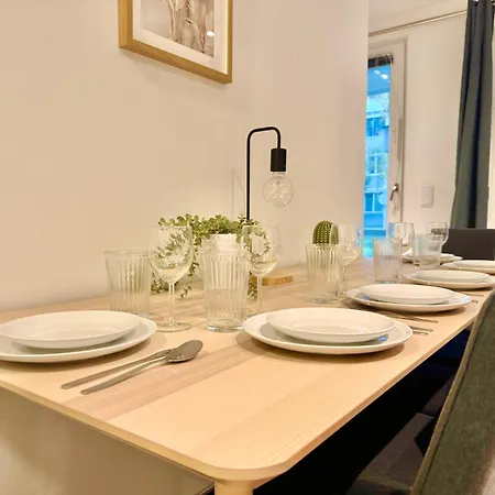 Cosy Modern Near Vienna *