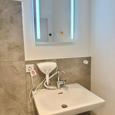 Cosy Modern Near Vienna