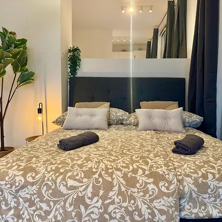 Cosy Modern Near Vienna Appartement *