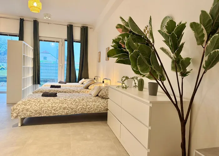 Cosy Modern Near Vienna *