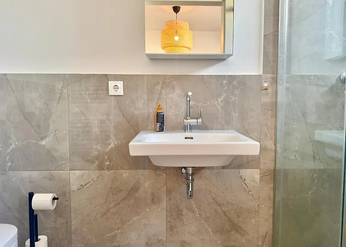 Apartment Cosy Modern Near Vienna Wiener Neudorf