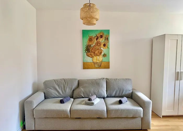 Cosy Modern Near Vienna *