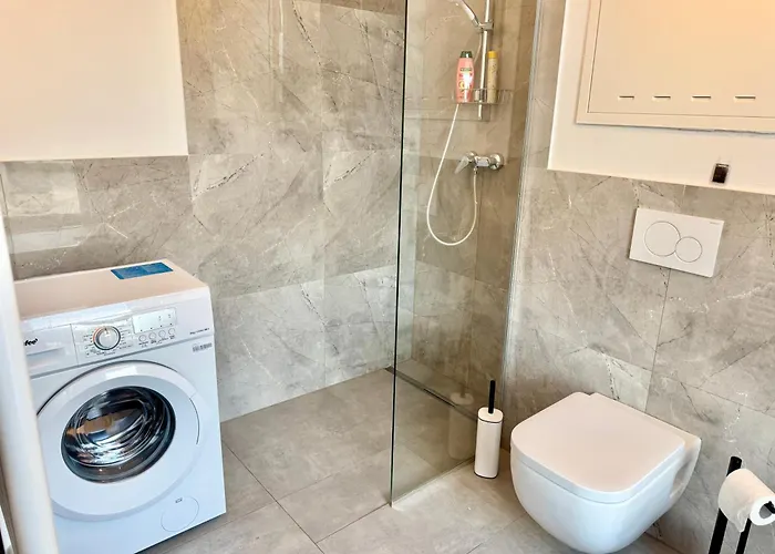 Cosy Modern Near Vienna Apartment *