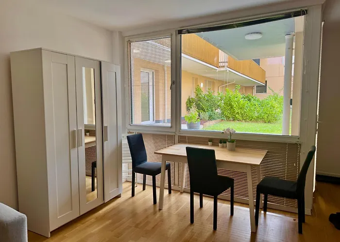 Cosy Modern Near Vienna Apartment